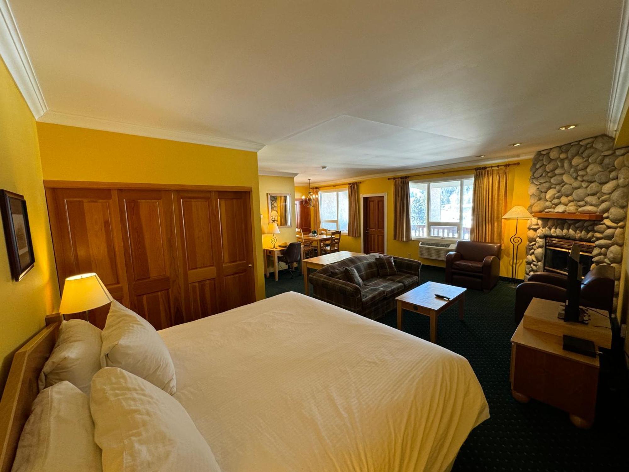 Park Place Lodge Fernie Esterno foto
